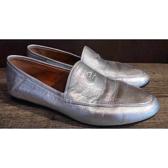 Coach Mary Lockup Silver Slip On Loafer Designer Shoes Womens Size 7 Leather - Picture 1 of 10